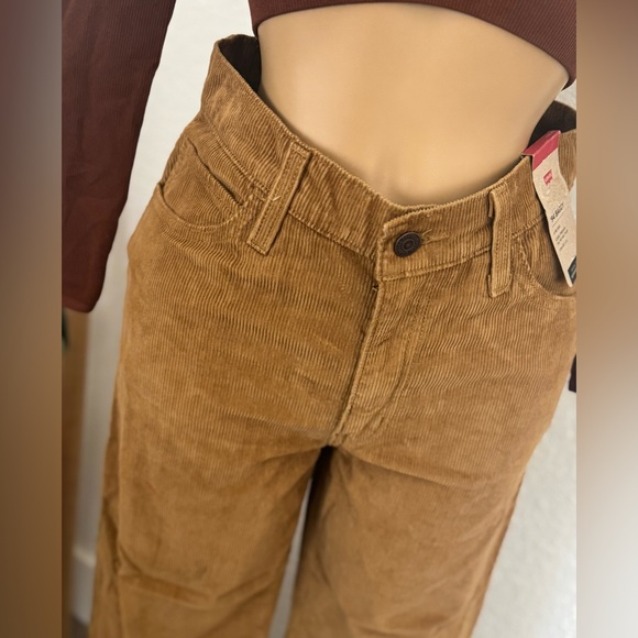 NWT Levi's Women's Ribcage Straight Leg Corduroy Jeans - Picture 8 of 10
